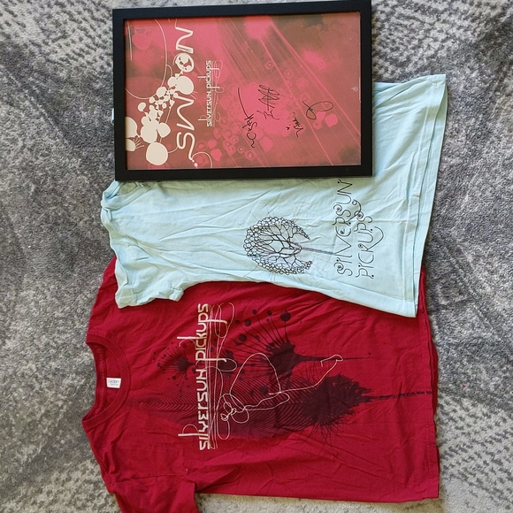 Silversun Pickups t-shirts & signed poster - Picture 2 of 4